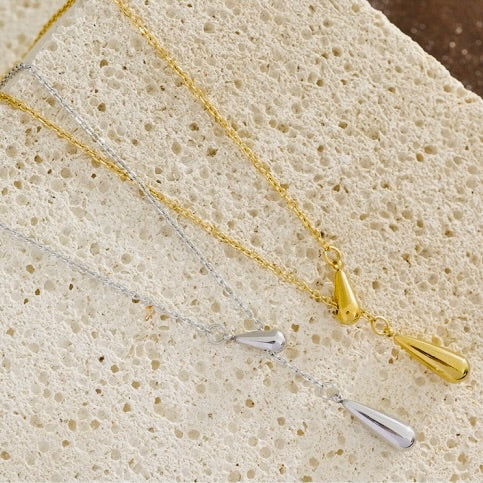 Collier Lariat à Style Glissière avec Pendentifs Goutte d'Eau