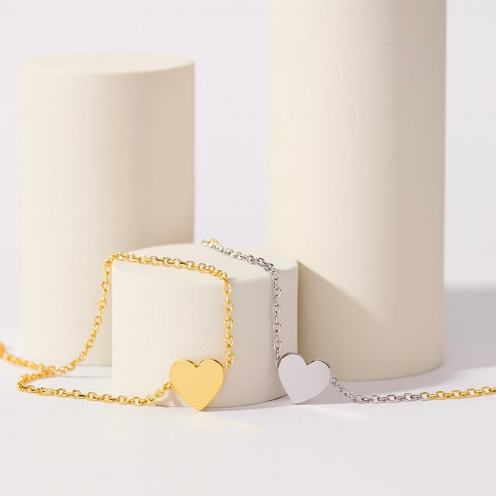 Engravable Initial Delicate Heart Bracelet