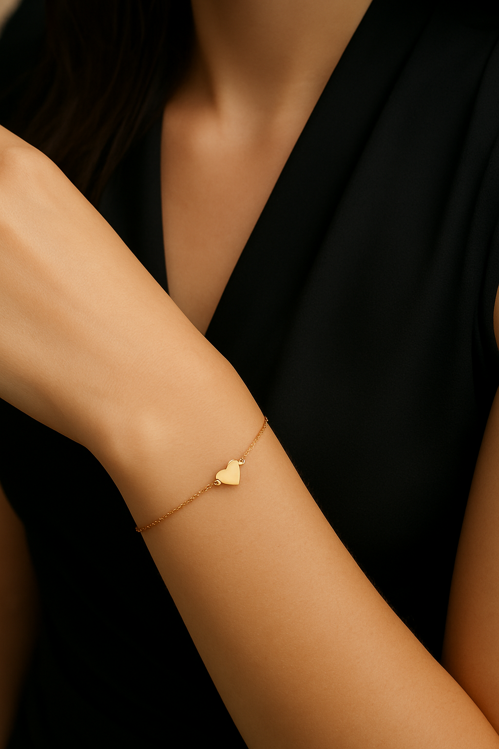 Engravable Initial Delicate Heart Bracelet