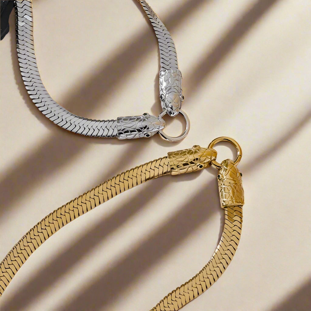 Choker à chaîne plate style serpent